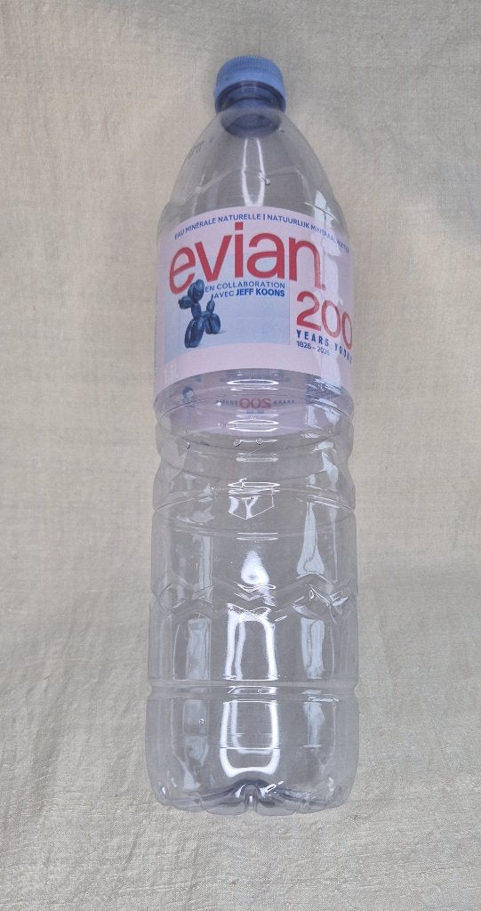 Evian 200 Jaar met Jeff Koons 1lr fles, Boeken, Ophalen of Verzenden, Zo goed als nieuw, Overige onderwerpen