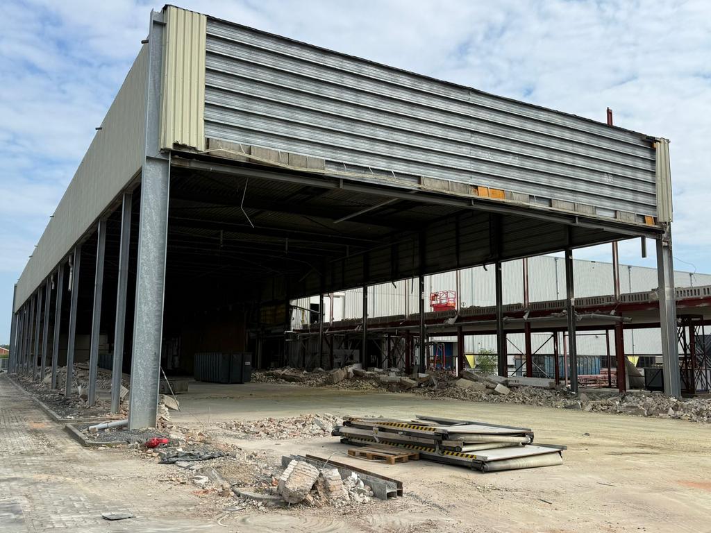 Staalconstructie 80x20m - Demontage en Hergebruik, Ophalen, Gebruikt