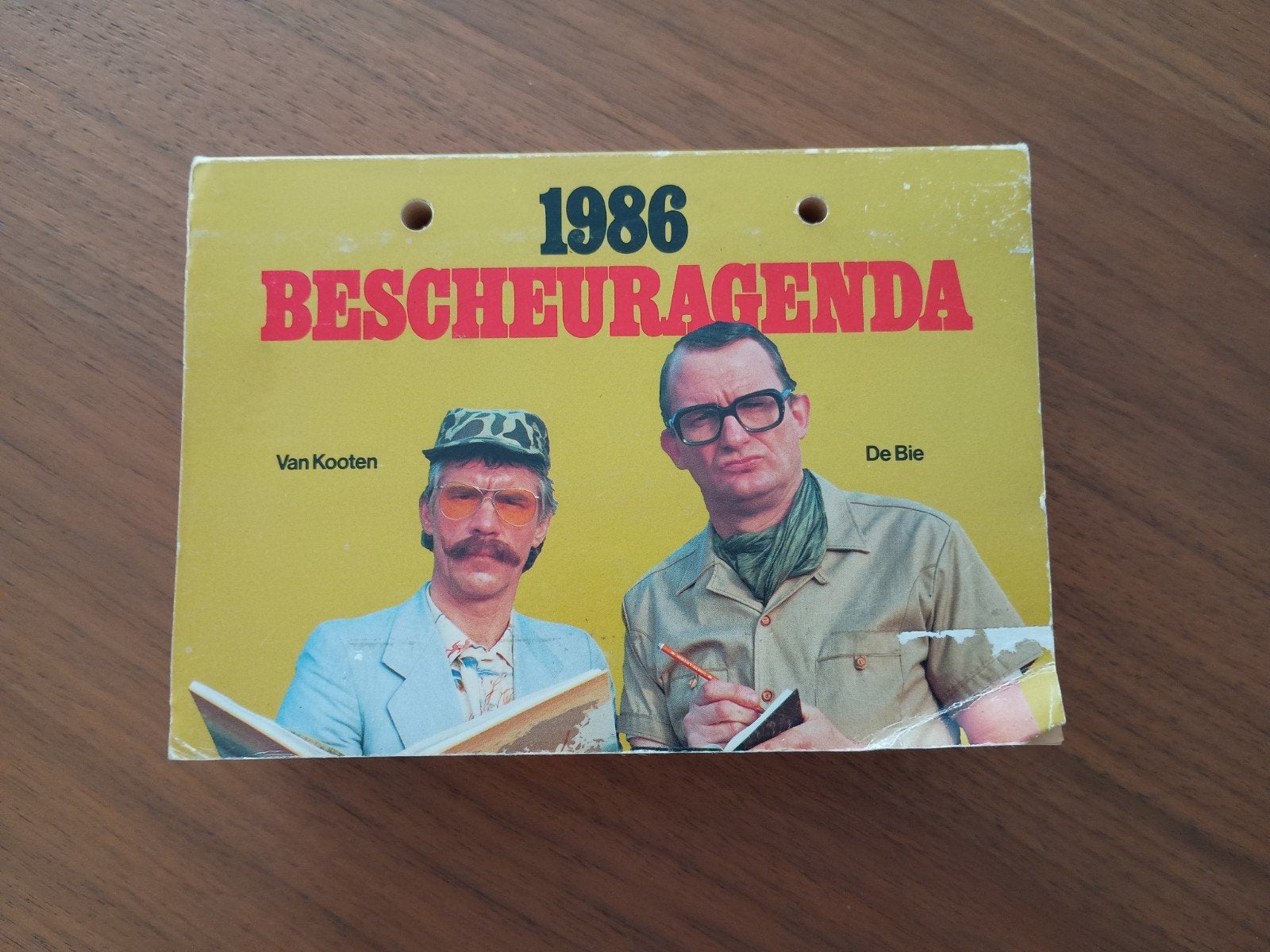 Van Kooten en De Bie - Bescheuragenda 1986, Ophalen of Verzenden, Dagkalender