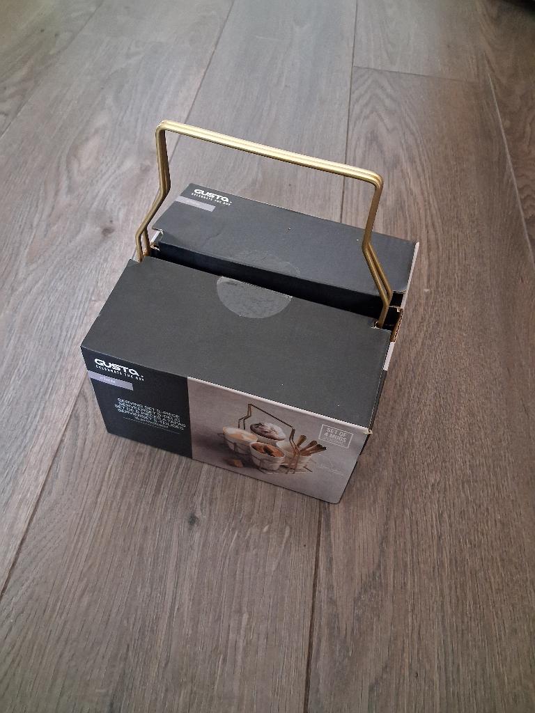 Serveerset 5-delige van GUSTA  kleur wit ., Huis en Inrichting, Overige typen, Nieuw, Ophalen of Verzenden, Wit