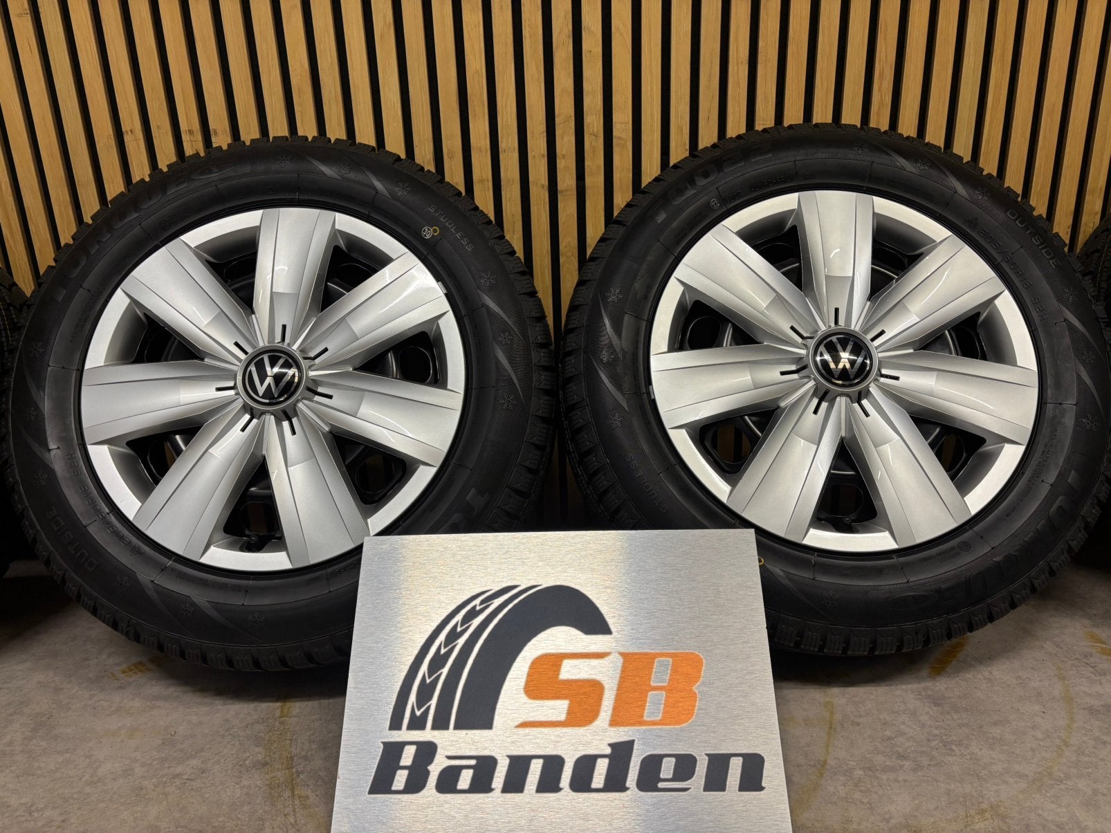 Volkswagen T-Roc NIEUWE 16 inch velgen + Winterbanden VW, 16 inch, Banden en Velgen, Nieuw, Vw