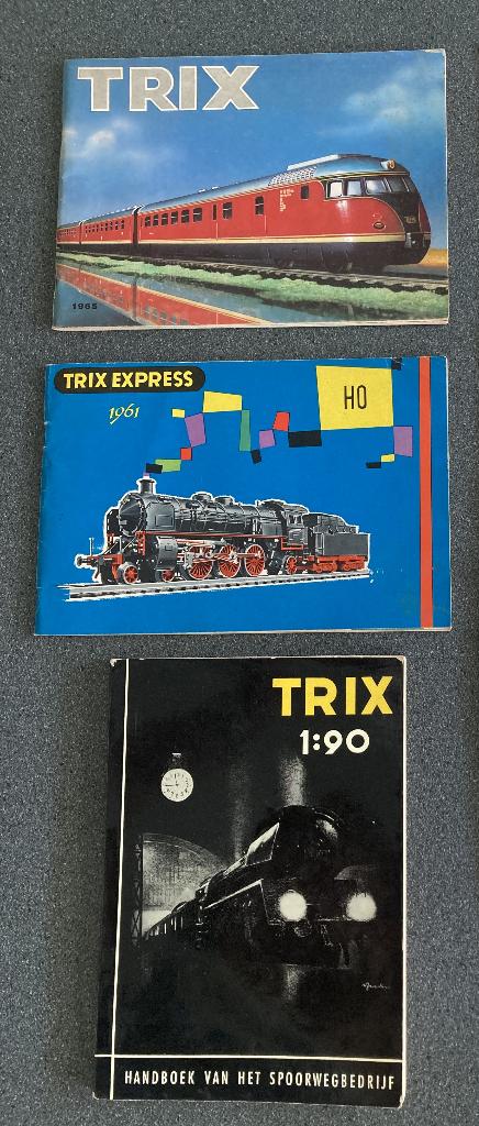 3x Trix treinboek treincatalogus boek catalogus, Gelijkstroom, Trix, Zo goed als nieuw, Analoog
