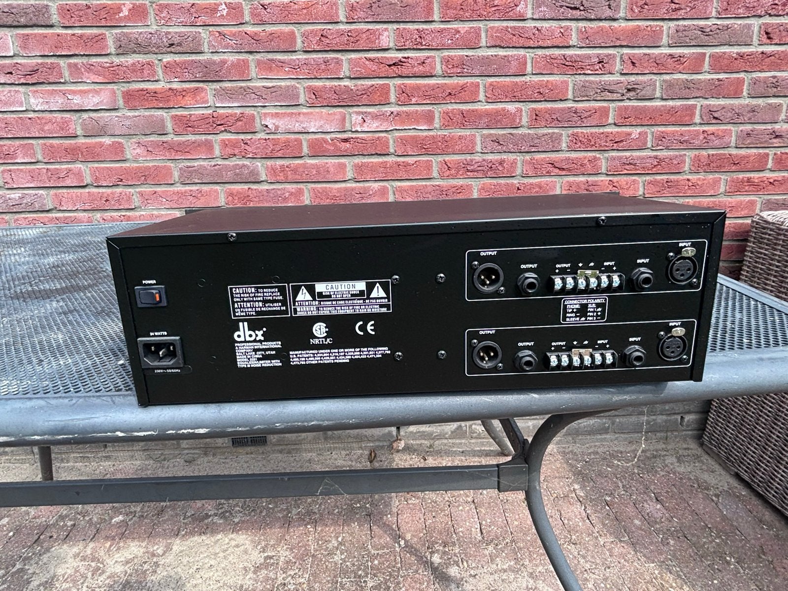 DBX 2231 Grafische Equalizer - Zo goed als nieuw, Ophalen, Zo goed als nieuw, Minder dan 5 kanalen