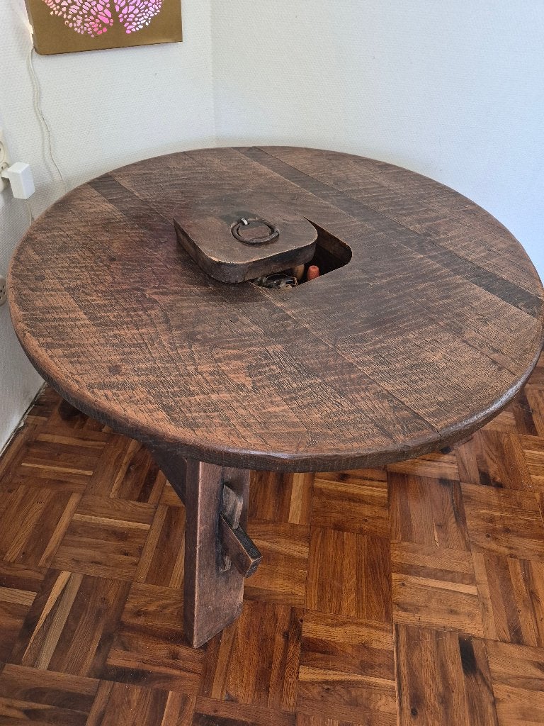 Rustieke eiken salontafel met geheim vak, Antiek en Kunst, Ophalen