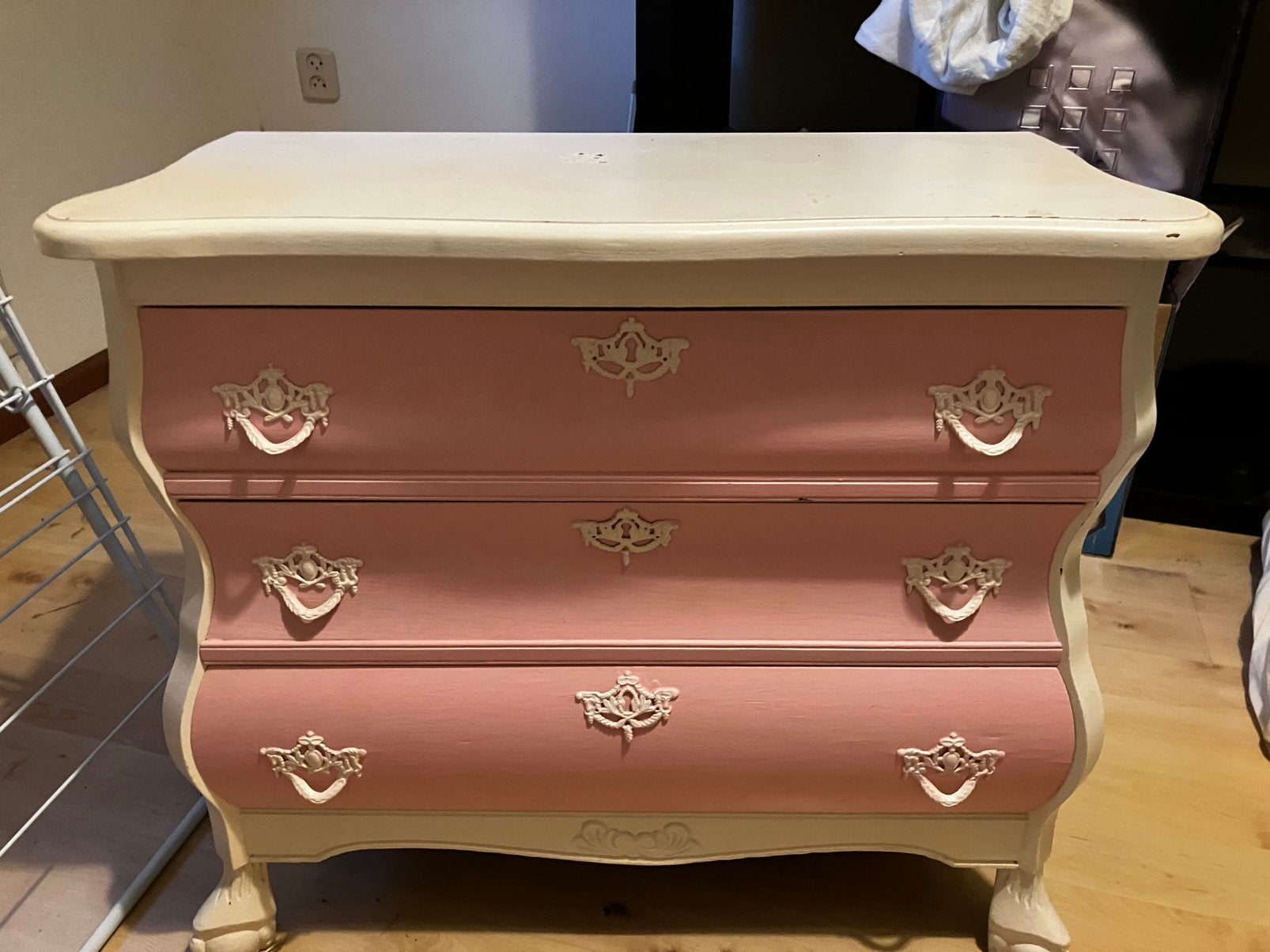 Buikkastje, rose-wit, Ophalen, 50 tot 100 cm, Zo goed als nieuw, 3 of 4 laden