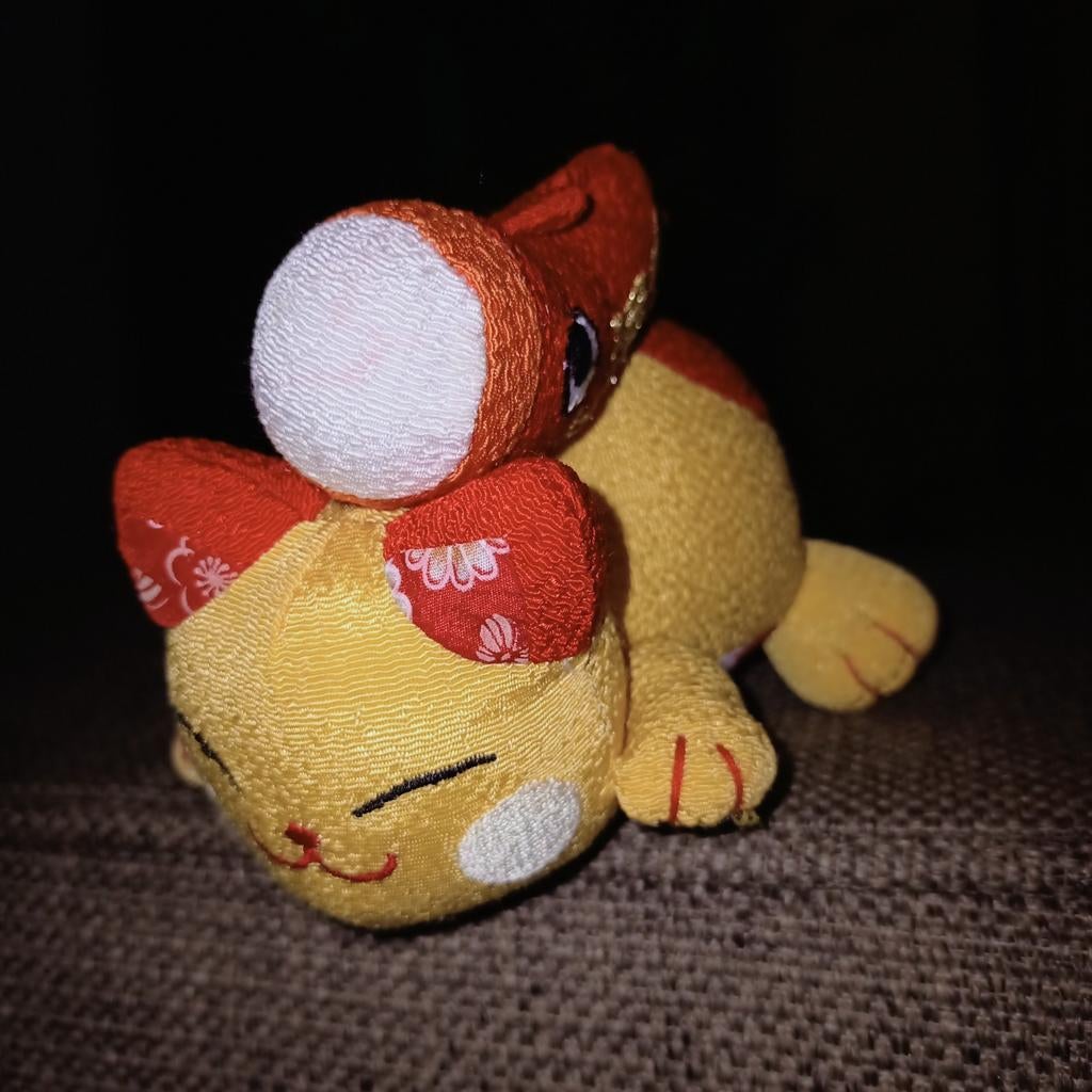 Chinese geel rode poes., Overige merken, Ophalen of Verzenden, Zo goed als nieuw, Kat
