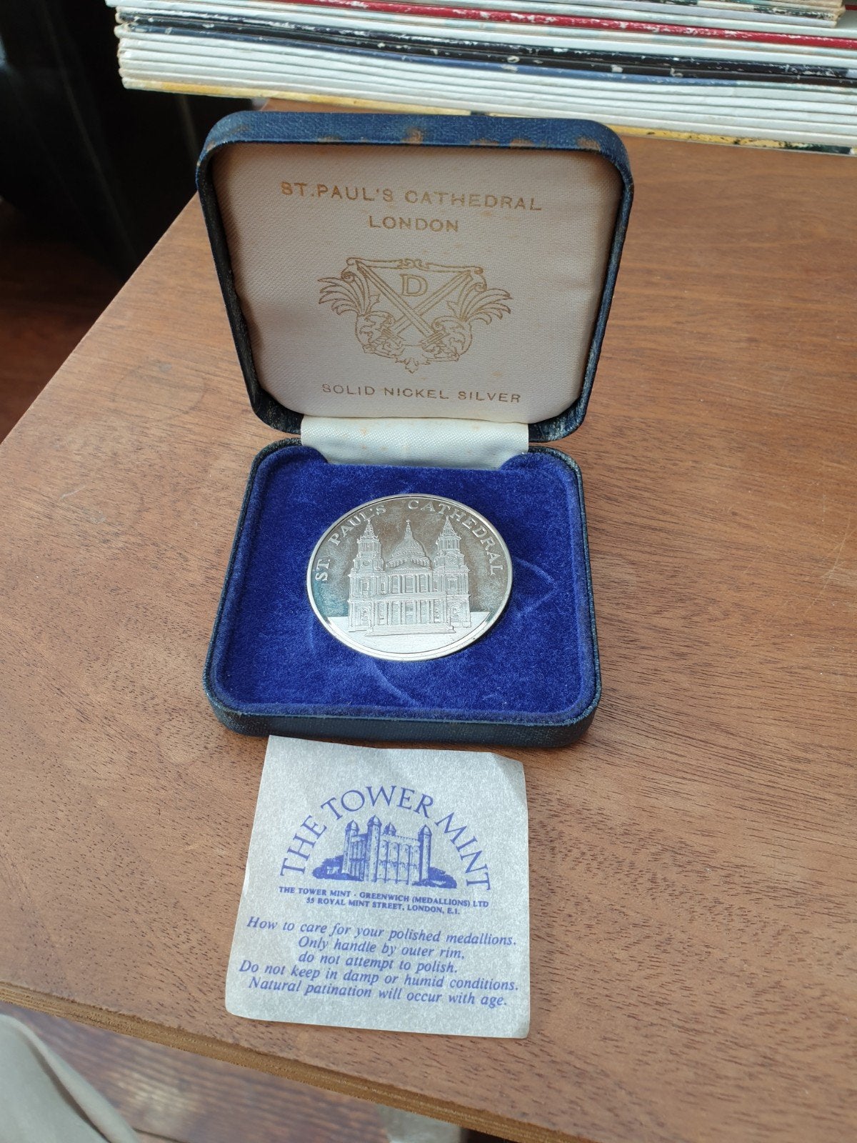 St. Paul's Cathedral Londen. (K6), Verzenden, Zilver