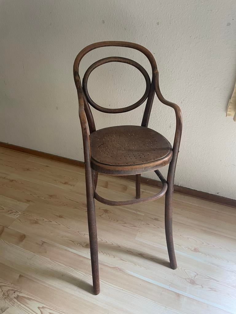 Thonet kinderstoel, Antiek en Kunst, Antiek | Meubels | Stoelen en Banken, Ophalen