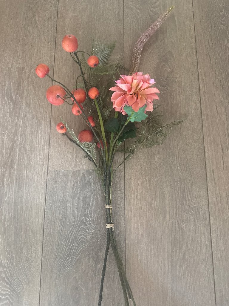 Mooi boeketje voor in een klein vaasje, Kunstbloem, Zijde, Ophalen of Verzenden, Zo goed als nieuw