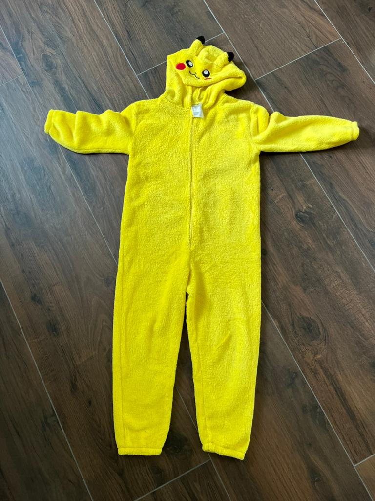 Onesie Pikachu maat 110/116, Ophalen of Verzenden, Gebruikt, Jongen of Meisje