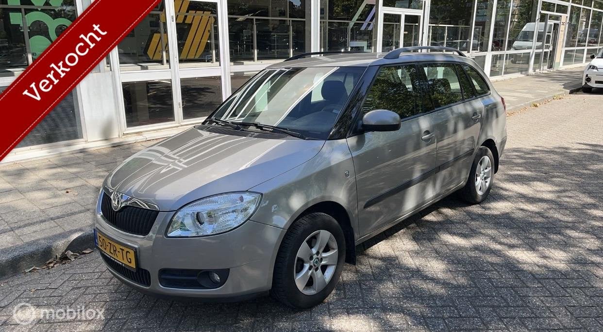 SKODA FABIA COMBI 1.6-16V 105 PK/128.dkm/CLIMA /CRUISE/TKH, Auto's, Voorwielaandrijving, 450 kg, Gebruikt, 4 cilinders