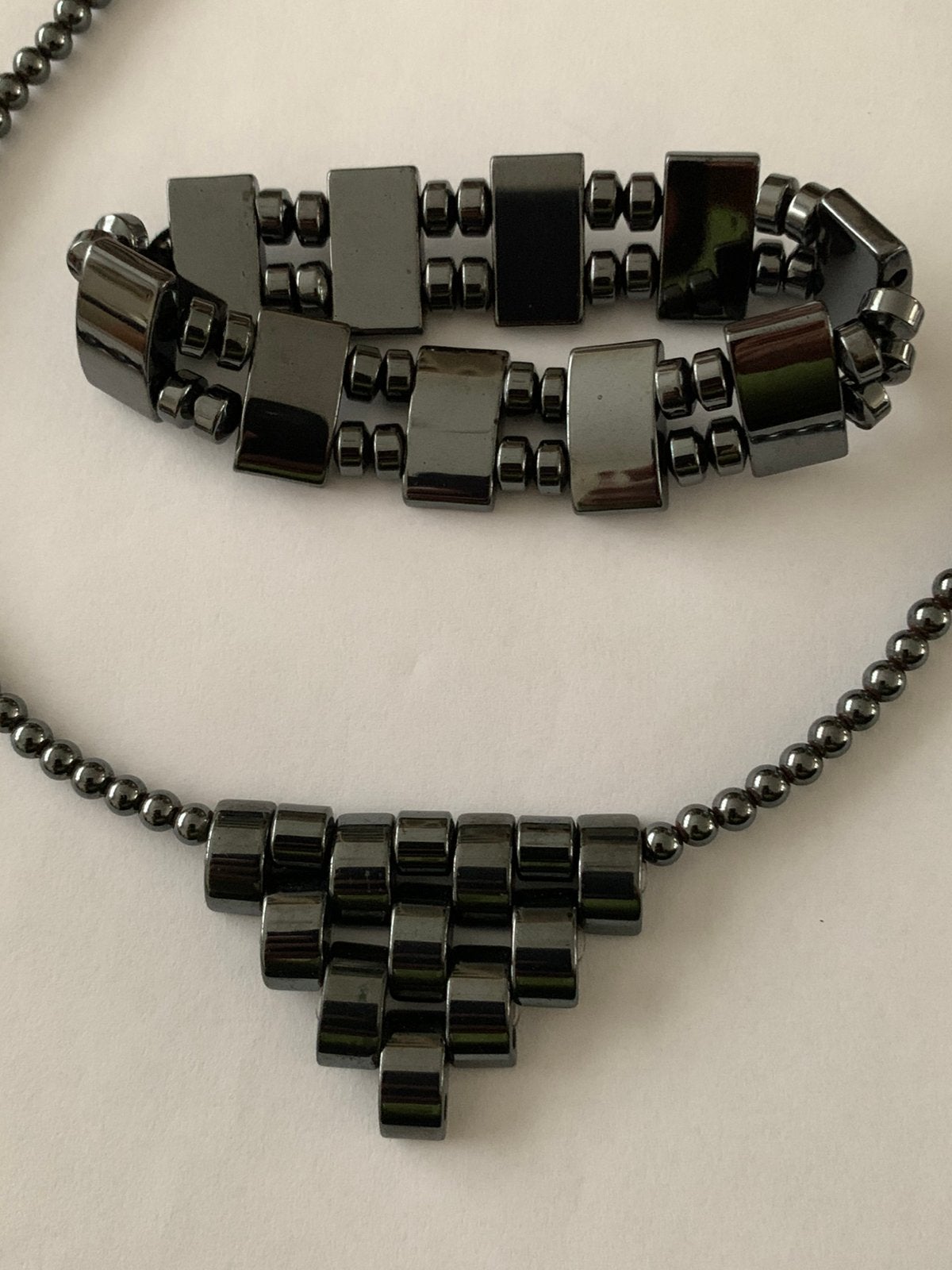 Ketting en armband set van hematiet edelsteen, Ophalen of Verzenden, Zo goed als nieuw, Steen of Mineraal