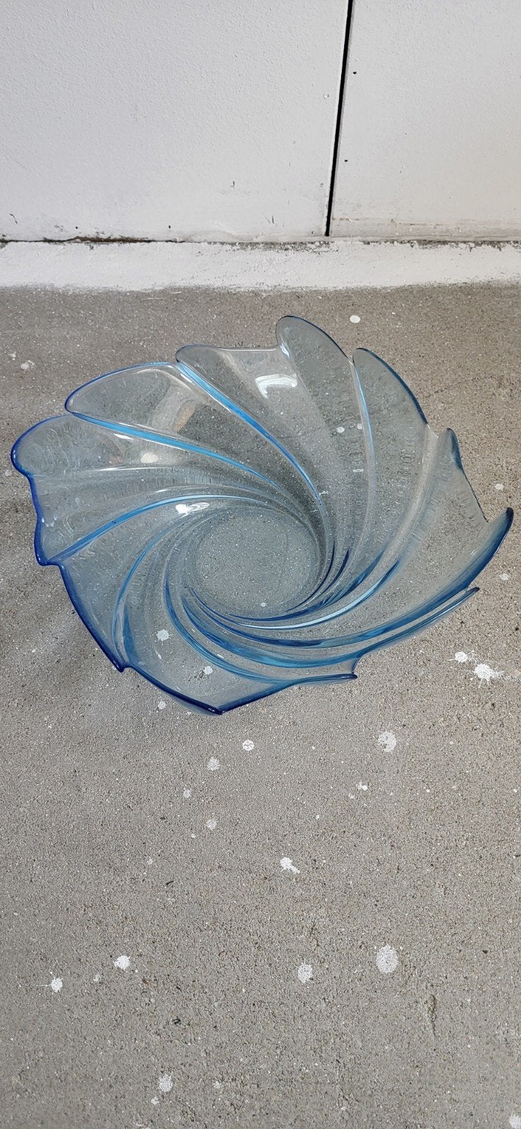 Vintage glazen schaal met spiraalontwerp, Antiek en Kunst, Ophalen