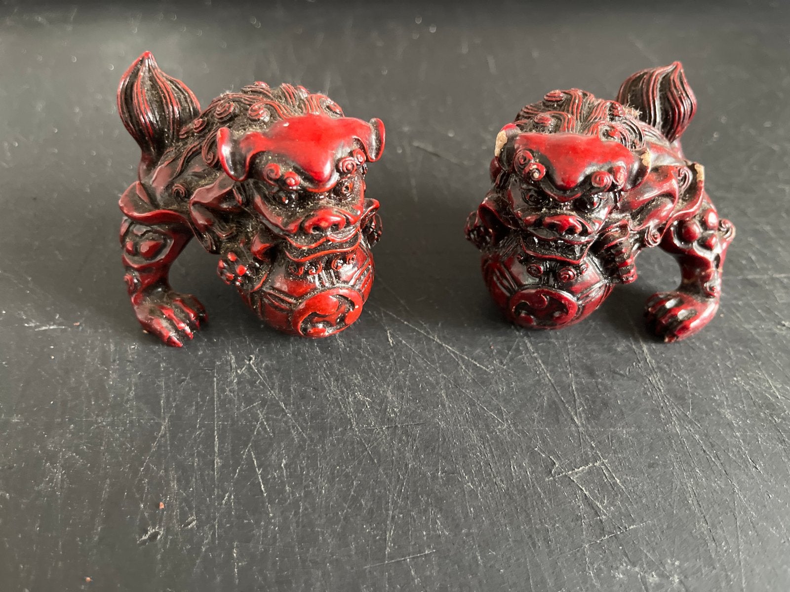 Set van 2 Chinese Foo Dogs - Rood Houtsnijwerk, Hout, Verzenden, China, Rood