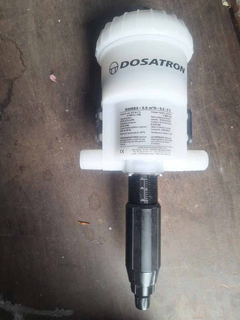 Dosatron D25RE2 Doseerpomp - Nieuwstaat, Ophalen of Verzenden