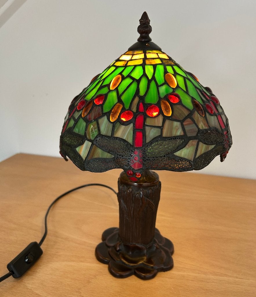 Tiffany-stijl tafellamp Dragonfly –glas-in-lood met libellen, Gebruikt, Tiffany lamp, Verzenden, E14 (klein)
