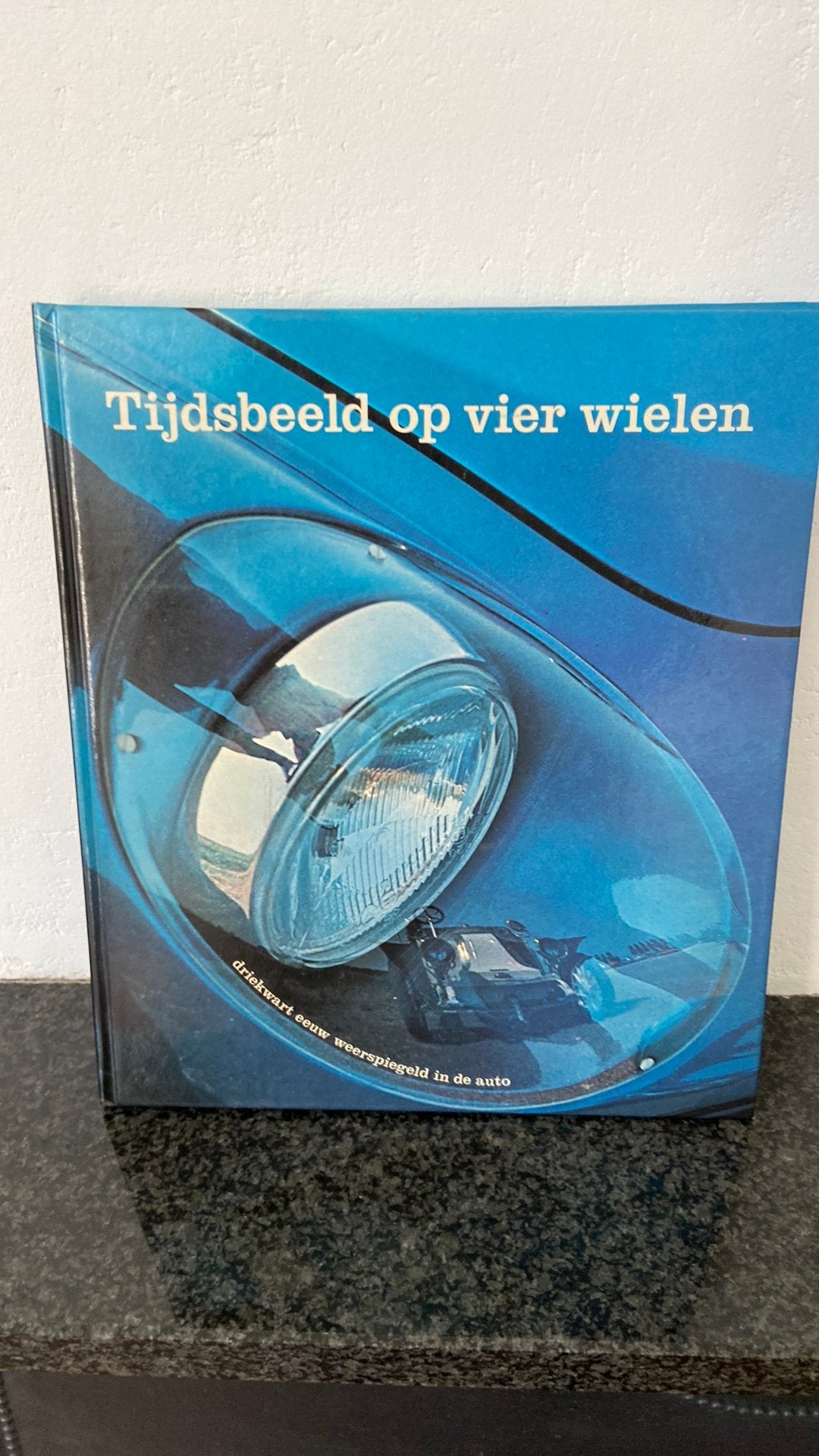 Te koop :tijdsbeeld op vier wielen, Ophalen of Verzenden, Algemeen