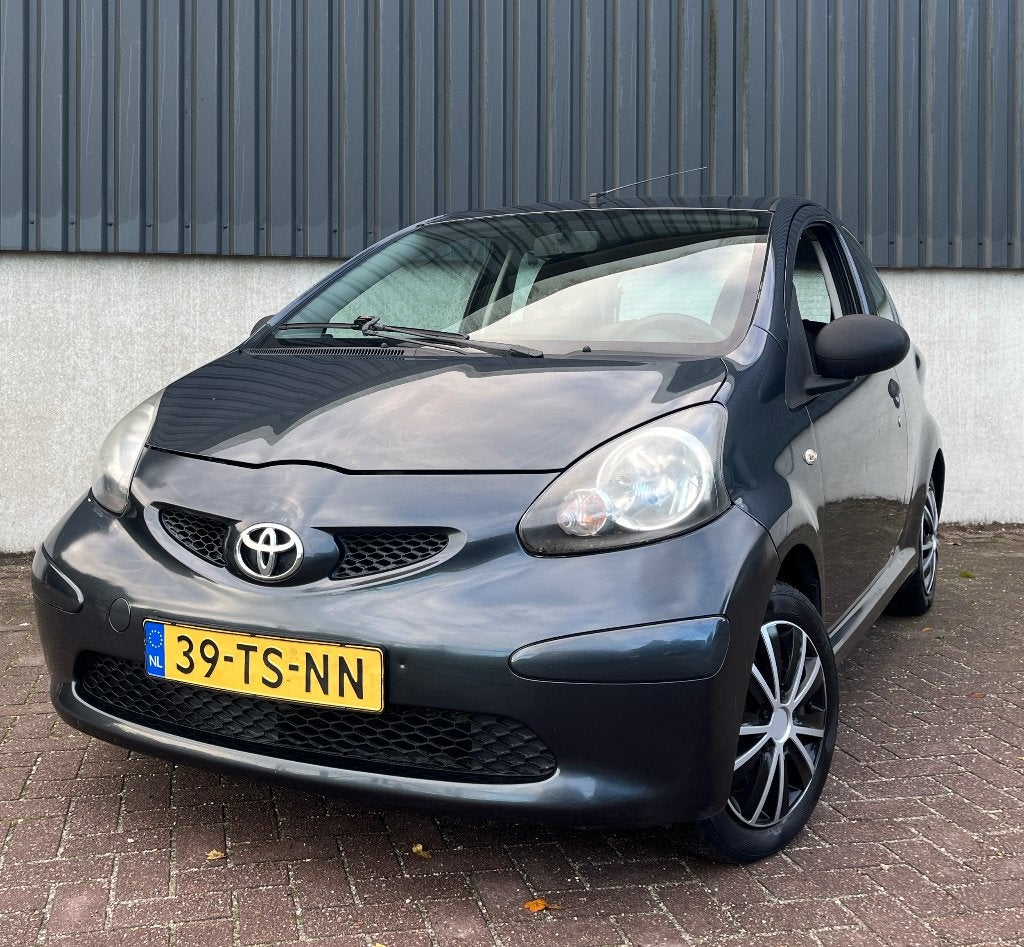 Toyota Aygo 2007 Apk 2027 Nieuwe koppeling !, Auto's, Voorwielaandrijving, Stof, 4 stoelen, 68 pk