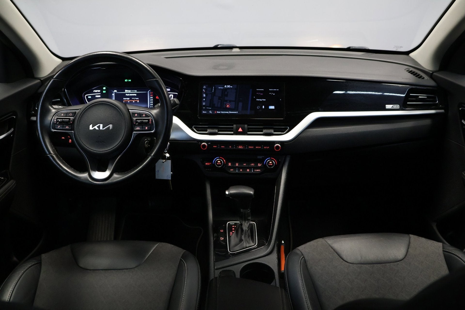 Kia Niro 1.6 GDi Hybrid DynamicLine |Virtual|Carplay|Cam|, Auto's, Gebruikt, Leder en Stof, Zwart, Origineel Nederlands