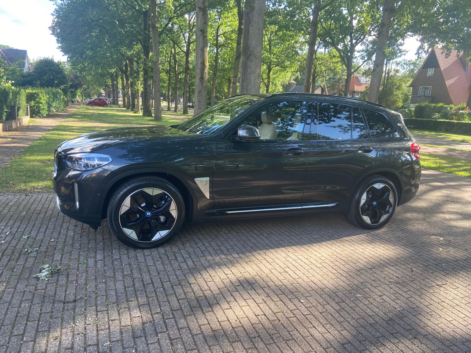 BMW iX3 High Executive 80kWh, Auto's, BMW, Particulier, iX3, Elektrisch, SUV of Terreinwagen, Automaat, Origineel Nederlands, Zilver of Grijs
