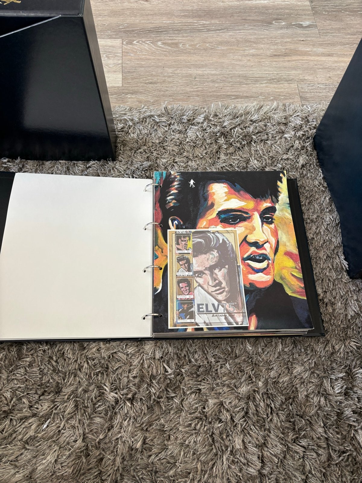 Unieke Elvis Presley postzegelverzameling - 5 albums, Ophalen of Verzenden, Nederland en Buitenland