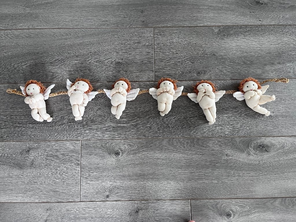 Allemaal engeltjes, Ophalen of Verzenden, Zo goed als nieuw