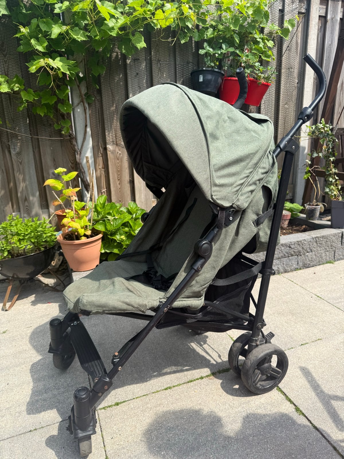 Handige en compacte groene buggy, Ophalen of Verzenden, Gebruikt, Overige merken, Verstelbare rugleuning