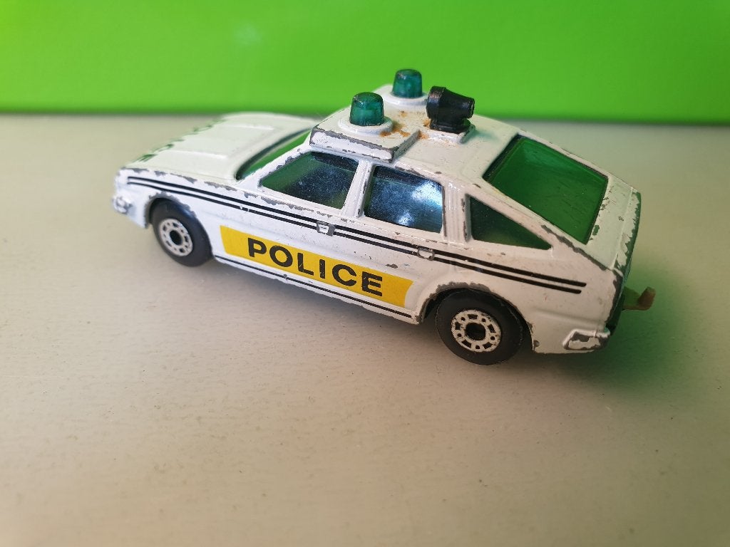 Matchbox 8 - Rover 3500 Police (wit) 1/64, Ophalen of Verzenden, Gebruikt, Auto