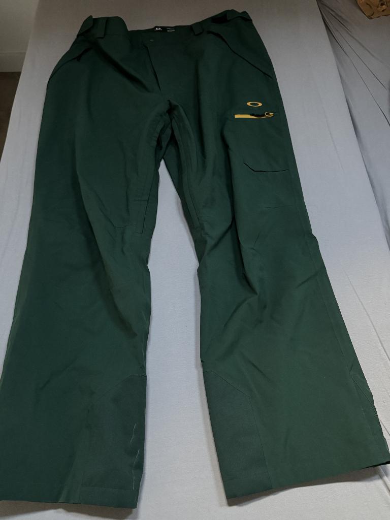 Oakley snowboard broek, Sport en Fitness, Snowboarden, Ophalen of Verzenden, Zo goed als nieuw, Kleding
