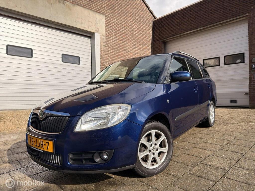 Skoda Fabia Combi 1.4-16V Elegance, Voorwielaandrijving, 4 cilinders, Blauw, Origineel Nederlands
