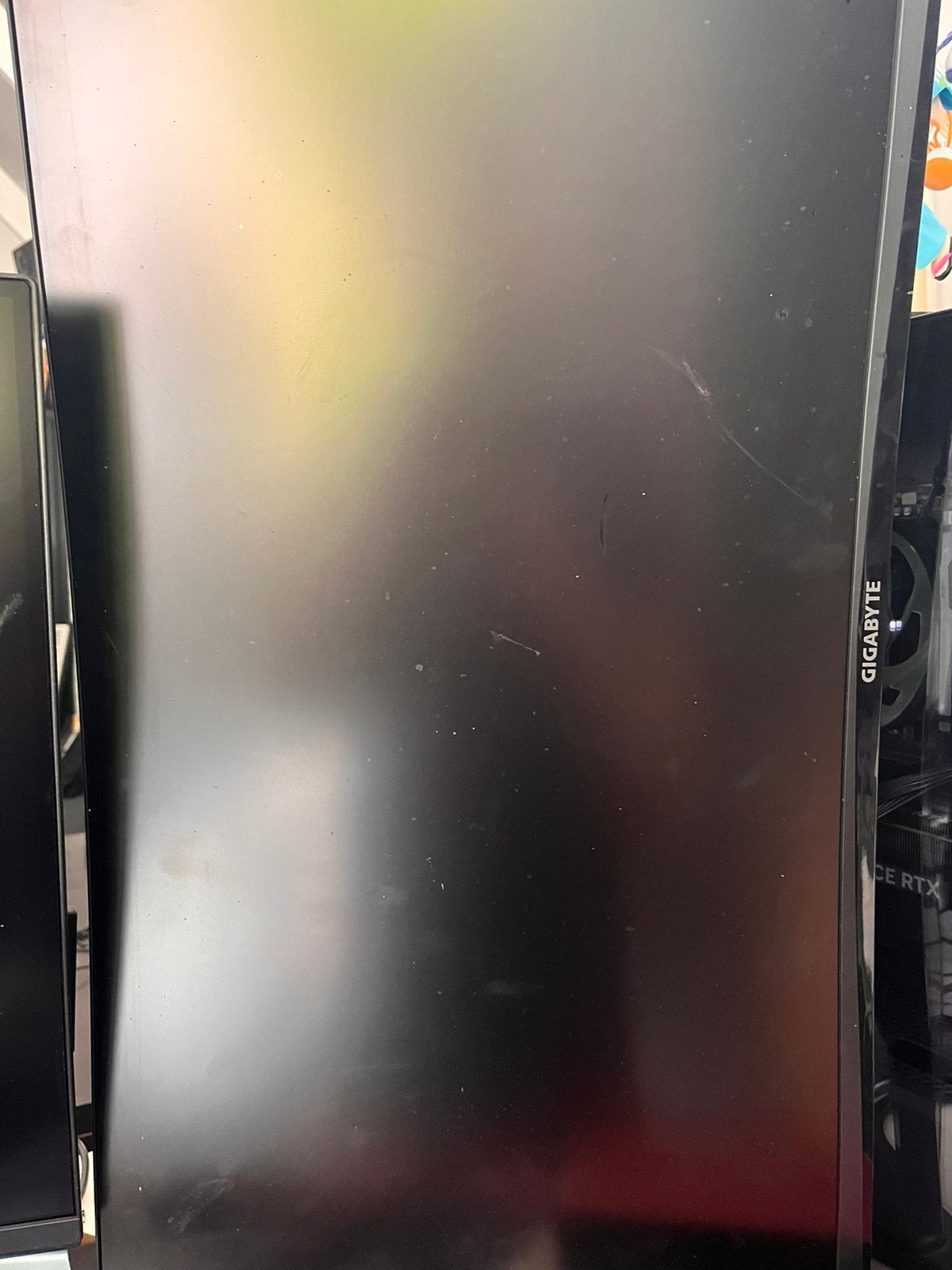 2x Gigabyte Curved Schermen, Gebruikt, VA, Full HD, Ingebouwde speakers