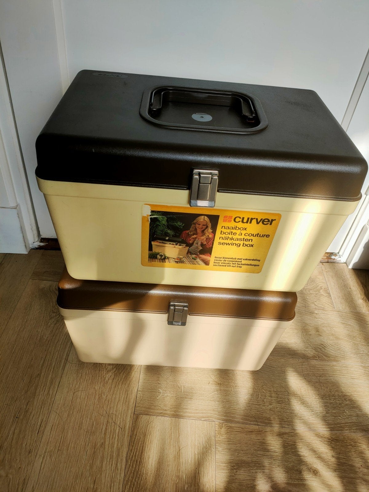 curver naaibox, Hobby en Vrije tijd, Ophalen of Verzenden, Zo goed als nieuw