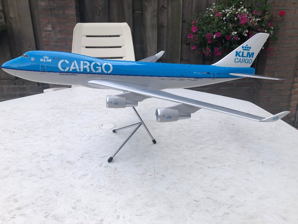 KLM Cargo Boeing 747-400ERF   schaal 1:100, Overige merken, 1:72 tot 1:144, Ophalen of Verzenden, Zo goed als nieuw