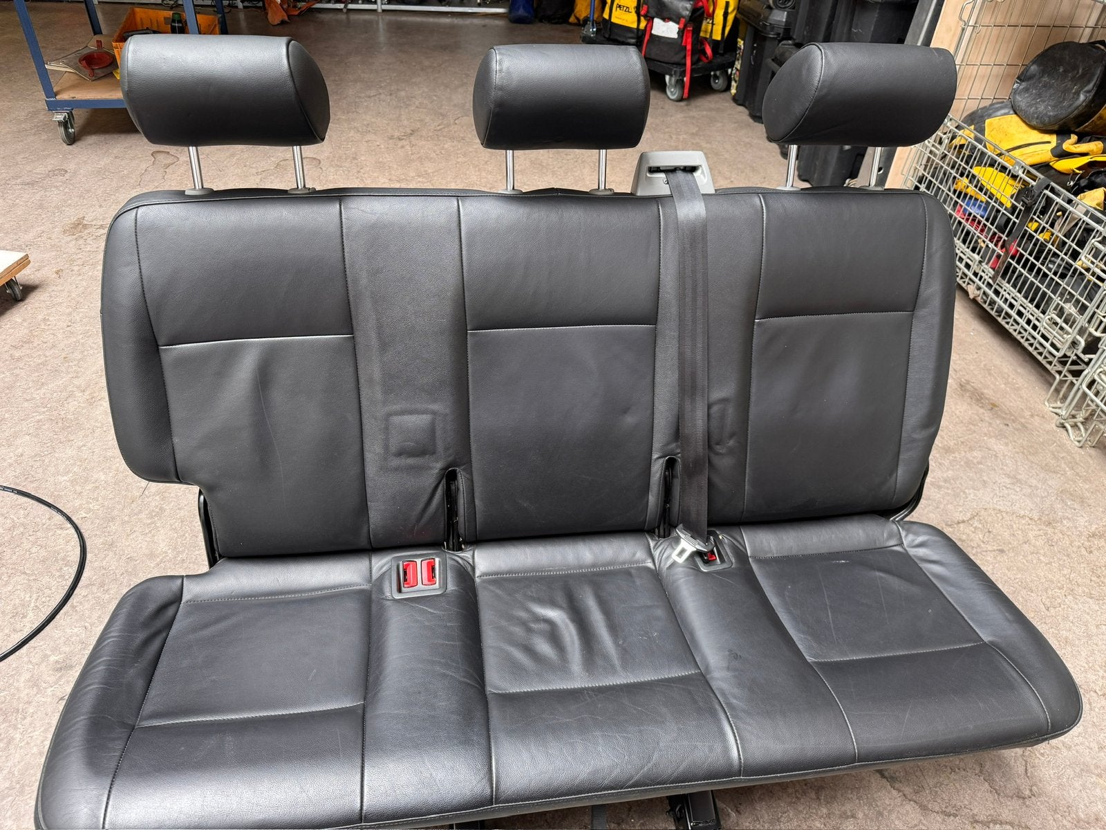 VW teansporter caravelle lederen 3 zitsbank, Auto-onderdelen, Interieur en Bekleding, Volkswagen, Gebruikt, Ophalen