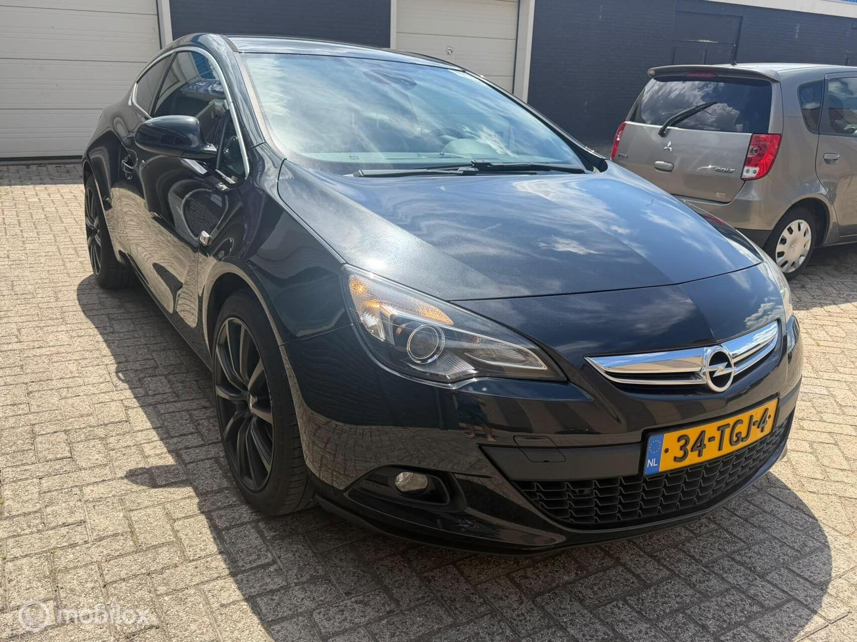 Foto 7 van Opel Astra GTC 1.4 Turbo Sport