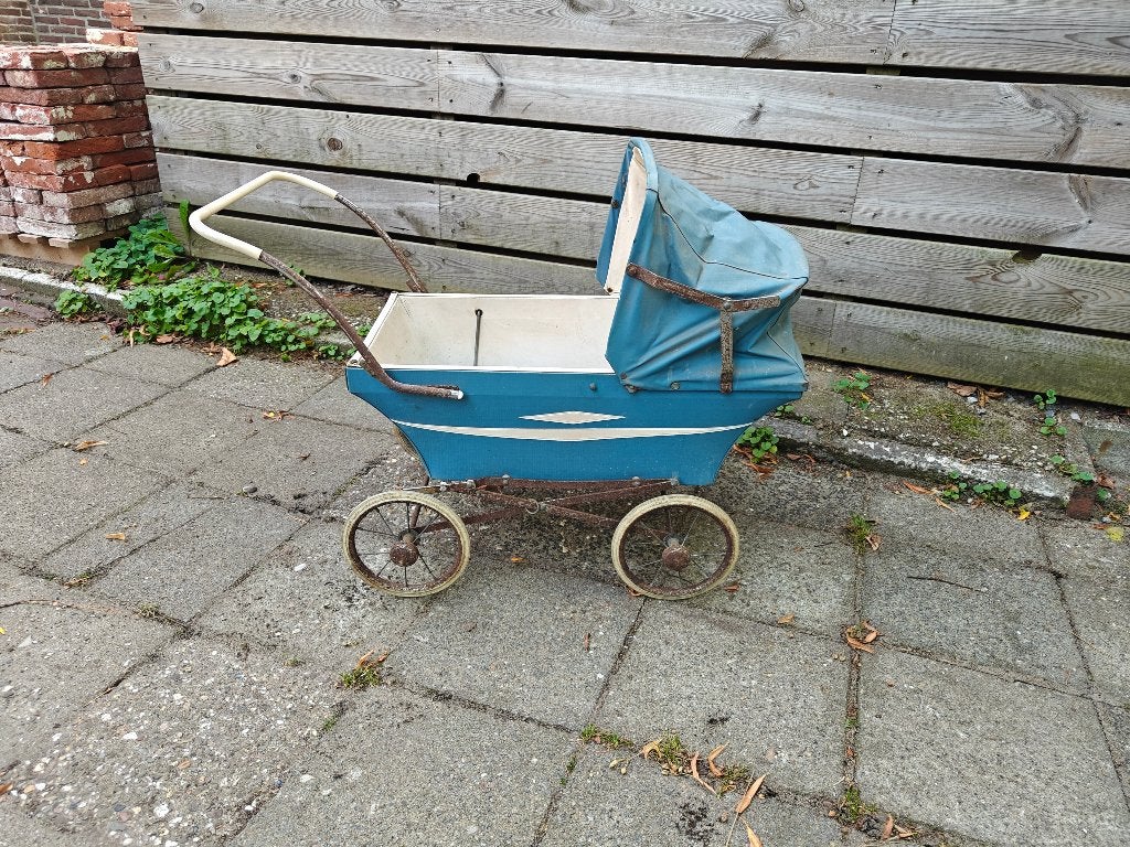 antiek poppen kinderwagen, Ophalen