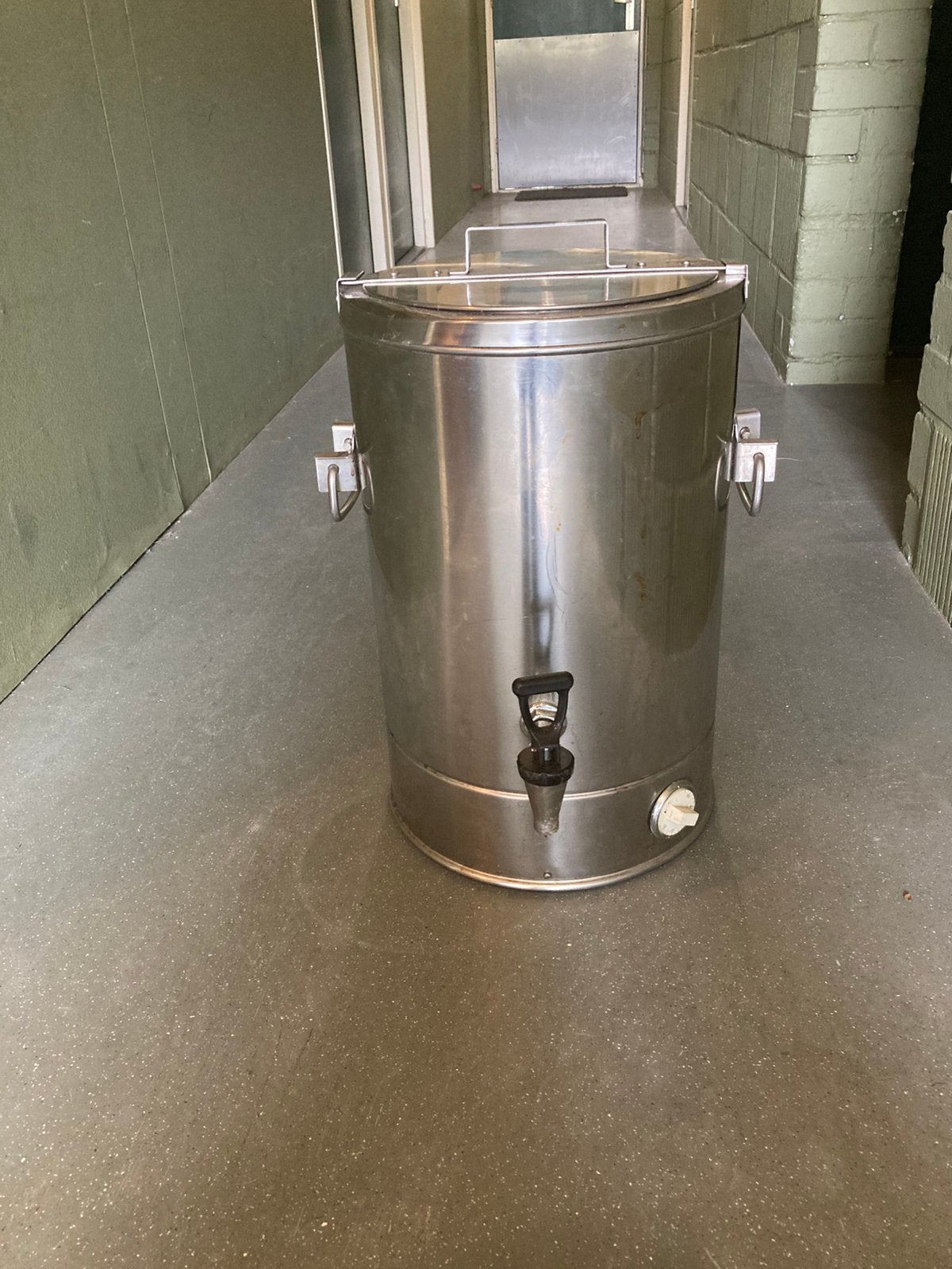 Grote RVS wartehoudketel 50 L met tapkraan, Ophalen, Zo goed als nieuw
