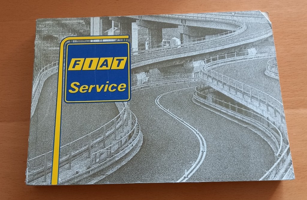 boekje Fiat servicenetwerk  1984, Boeken, Ophalen of Verzenden, Zo goed als nieuw, Overige merken