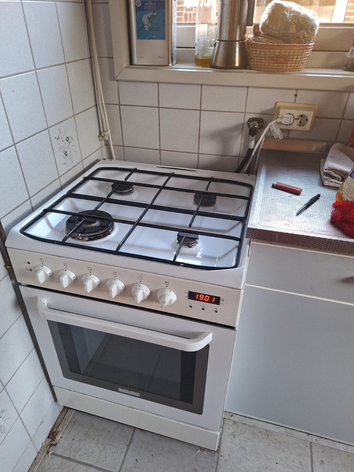 gasfornuis met oven, Ophalen, Gebruikt, Minder dan 85 cm, 60 cm of meer