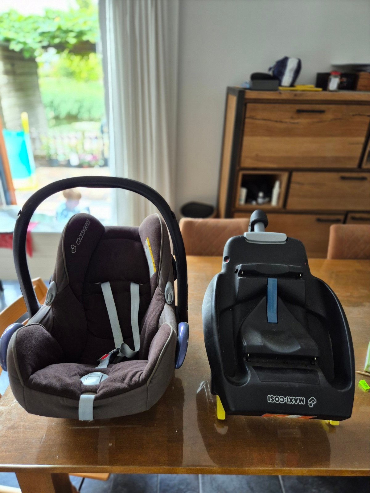 Maxi-Cosi CabrioFix met EasyFix base, Ophalen, Gebruikt, Isofix, 0 t/m 13 kg