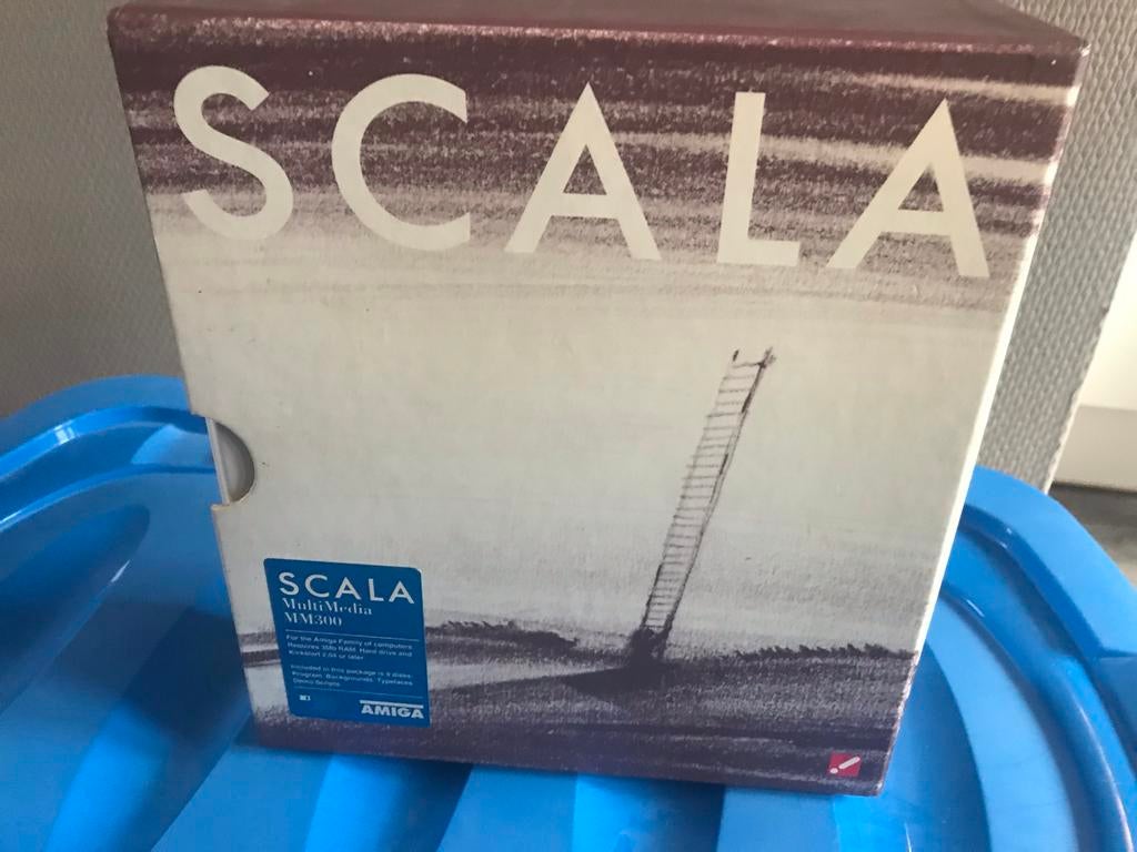 Scala Multimedia AMIGA.Alleen boek (zonder floppy's)❗️, Ophalen of Verzenden, Zo goed als nieuw