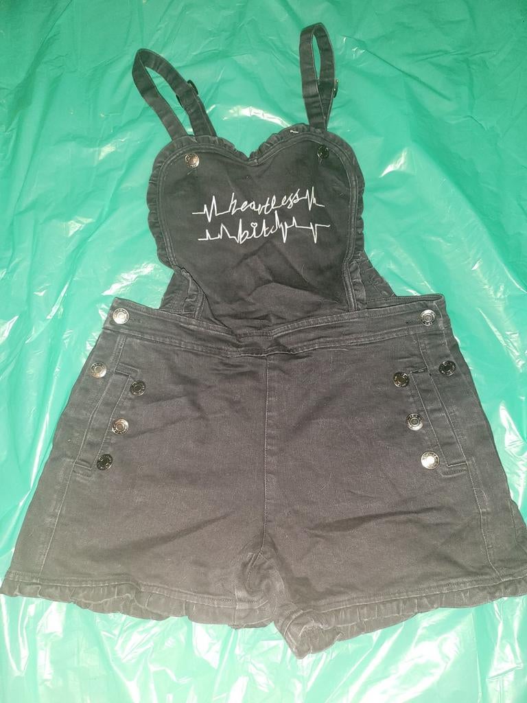 Disturbia Heartless Bitch Denim Salopette Shorts Zwart, Kort, Verzenden, Zwart, Maat 46/48 (XL) of groter