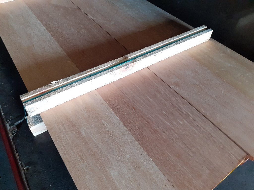 Spotprijs partij Meranti boeidelen 18x235mm t/m 18x280mm, Planken, Nieuw, Ophalen of Verzenden, Hardhout
