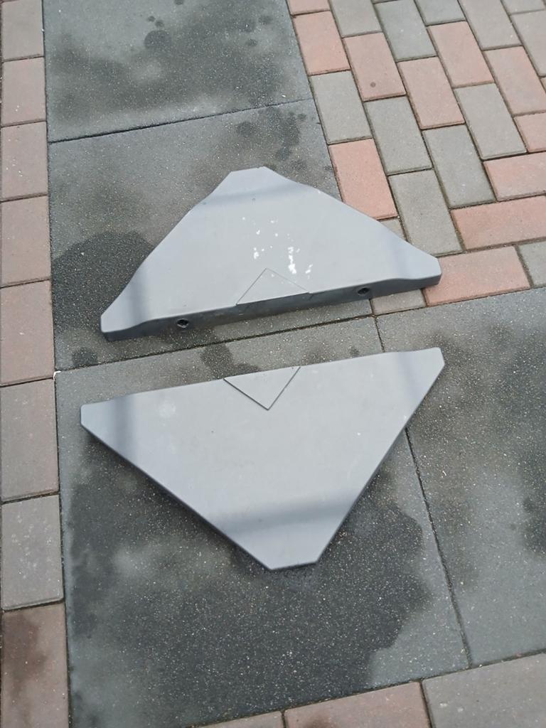 Tuintegels voor zweefparasol, totaal 8 stuks, Ophalen, Gebruikt, Parasolvoet