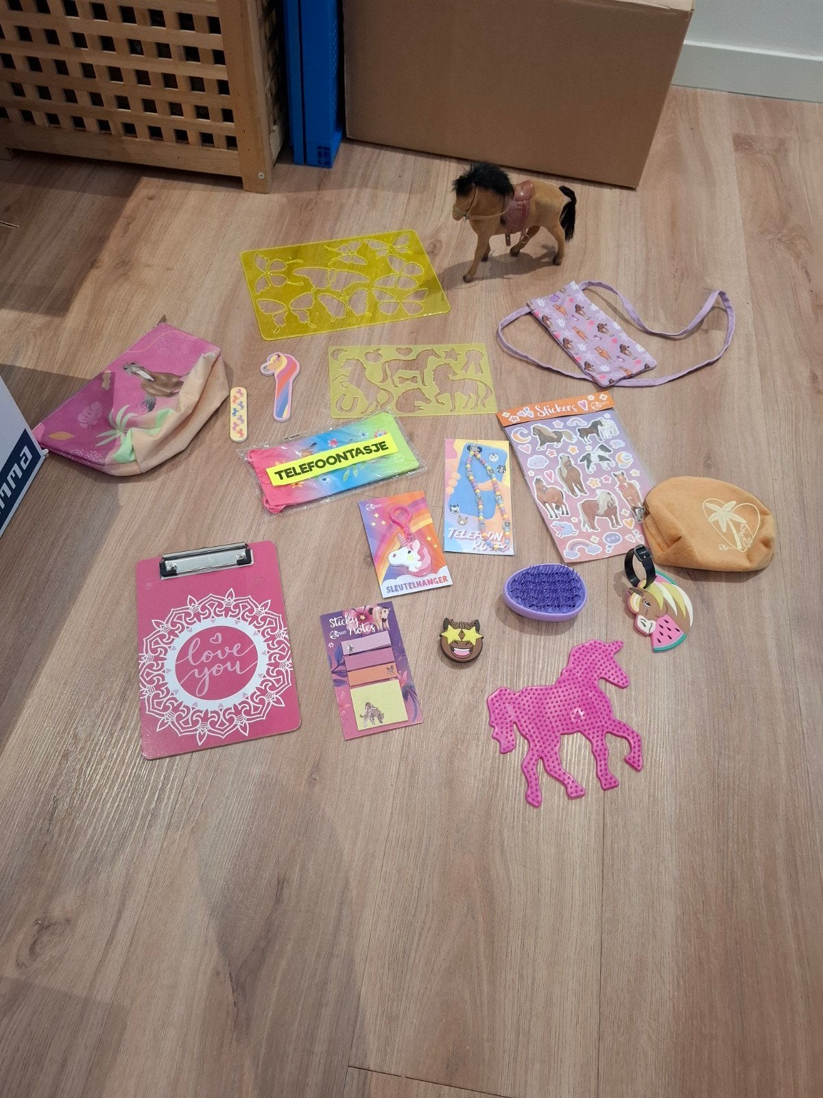 Leuke Penny spulletjes: etui, telefoonhoesje, stickers oa, Ophalen of Verzenden, Gebruikt, Meisje