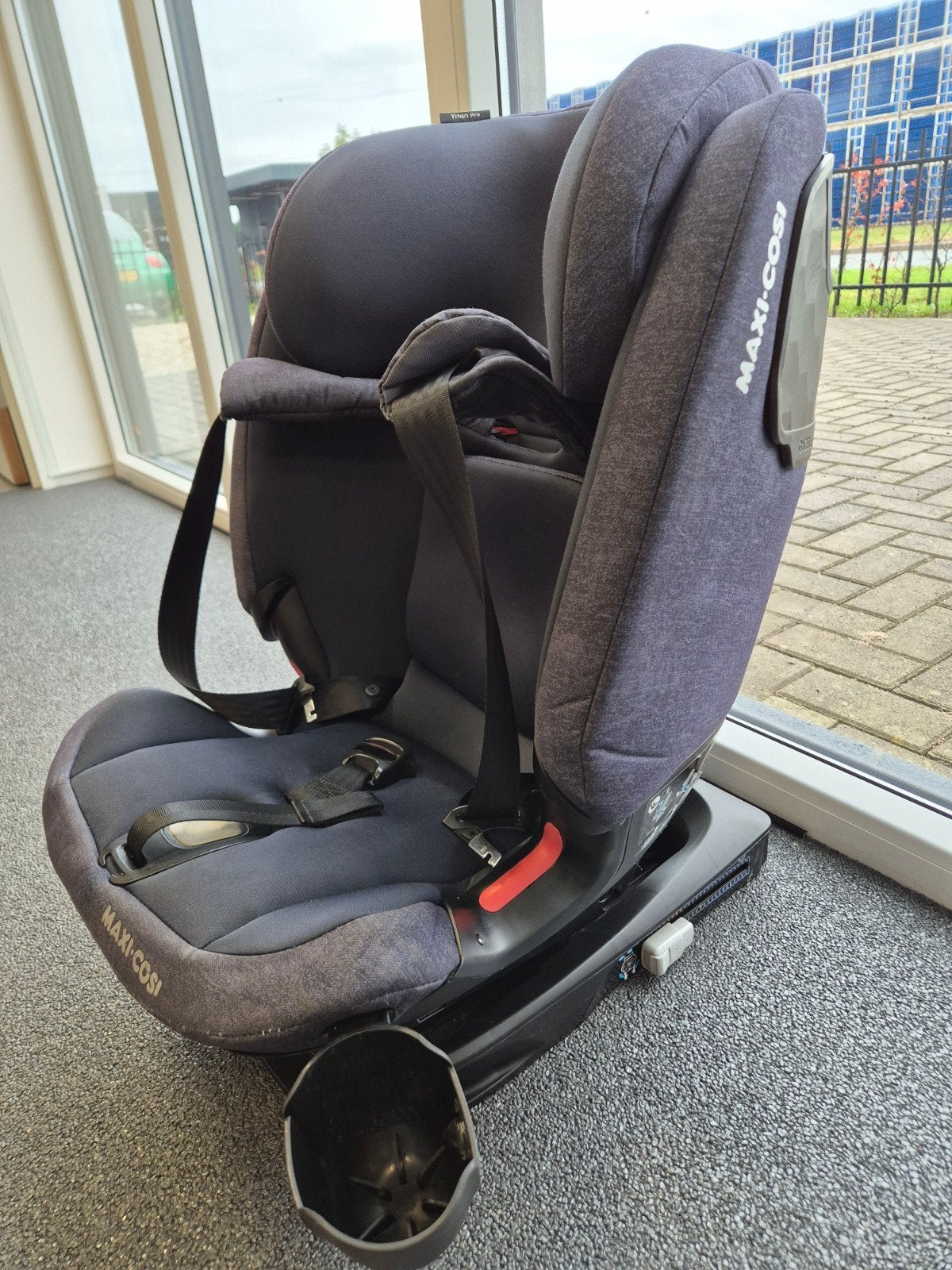 Maxi-Cosi Titan Pro kinderstoel - autostoel met isofix, Ophalen, Autogordel of Isofix, Zo goed als nieuw, 9 t/m 36 kg