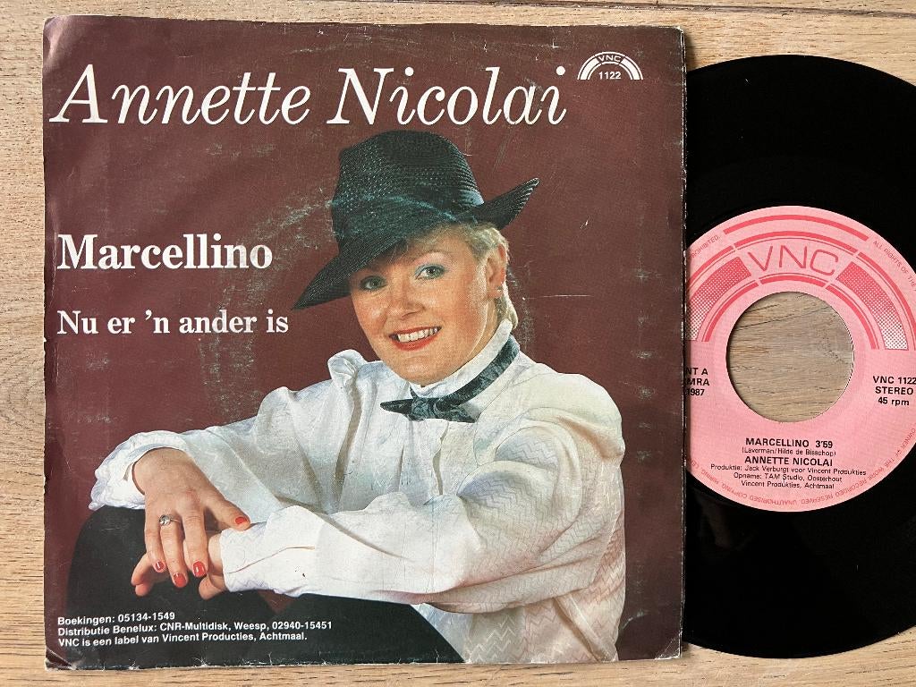 Annette Nicolai, Fotohoes, Ophalen of Verzenden, Gebruikt, Nederlandstalig