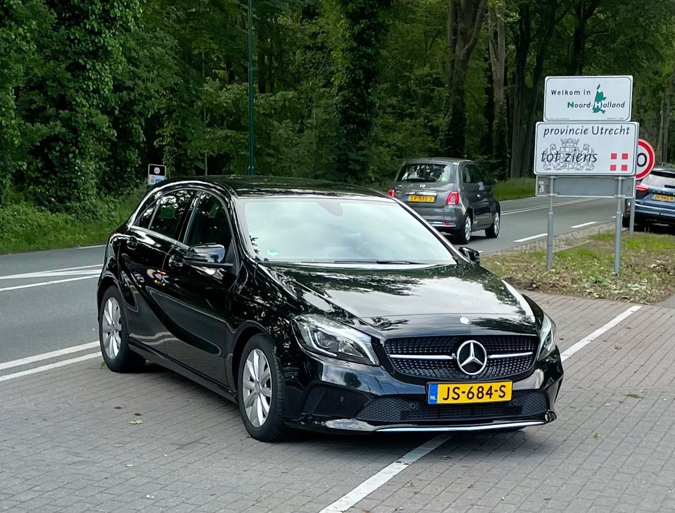 Mercedes-Benz A-Klasse A180 1.6 Blue Efficiency 2016 Zwart, Auto's, Voorwielaandrijving, 4 cilinders, 1200 kg, Handgeschakeld
