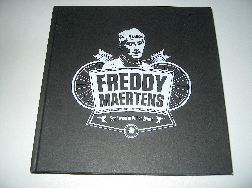 Freddy Maertens - een leven in Wit en Zwart - R Vanwalleghem, Lopen en Fietsen, Ophalen of Verzenden, Zo goed als nieuw, Rik Vanwalleghem