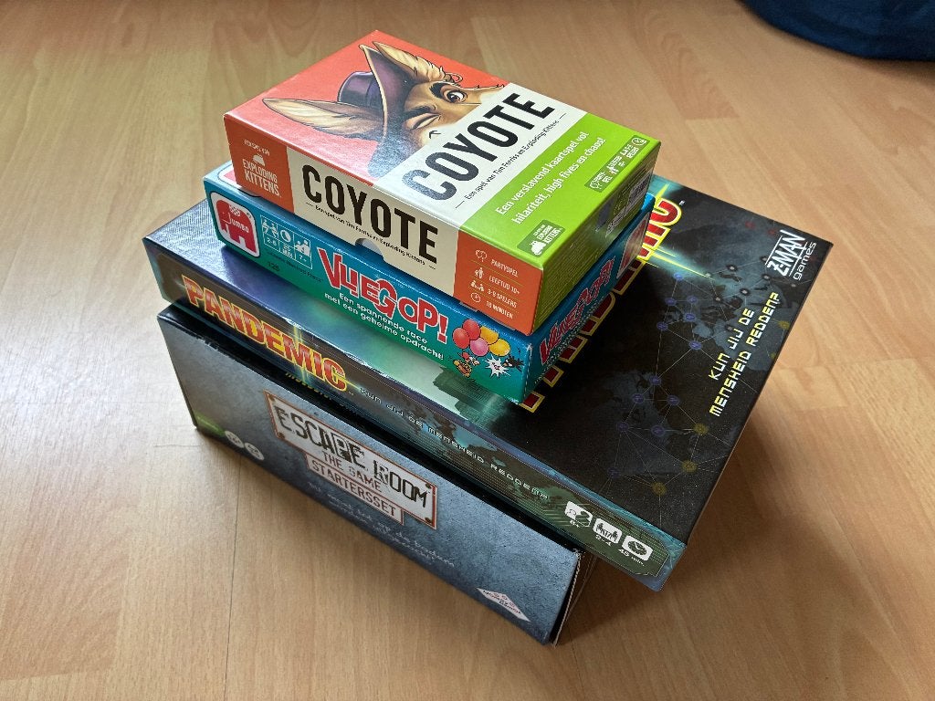 Bordspellenpakket, Vijf spelers of meer, Ophalen, Nieuw, Reisspel